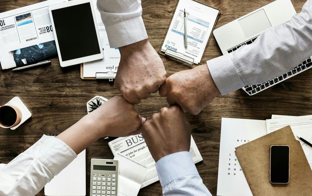 Working together to boost your business Specialists in strategic business development & consultative sales